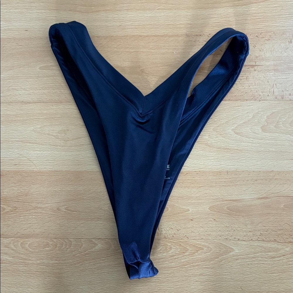 Oneone navy Jesse cheeky bikini bottom